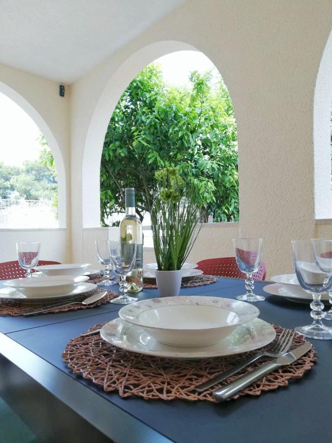Apartment Pineta With Terrace & Park Wood View Pola Esterno foto
